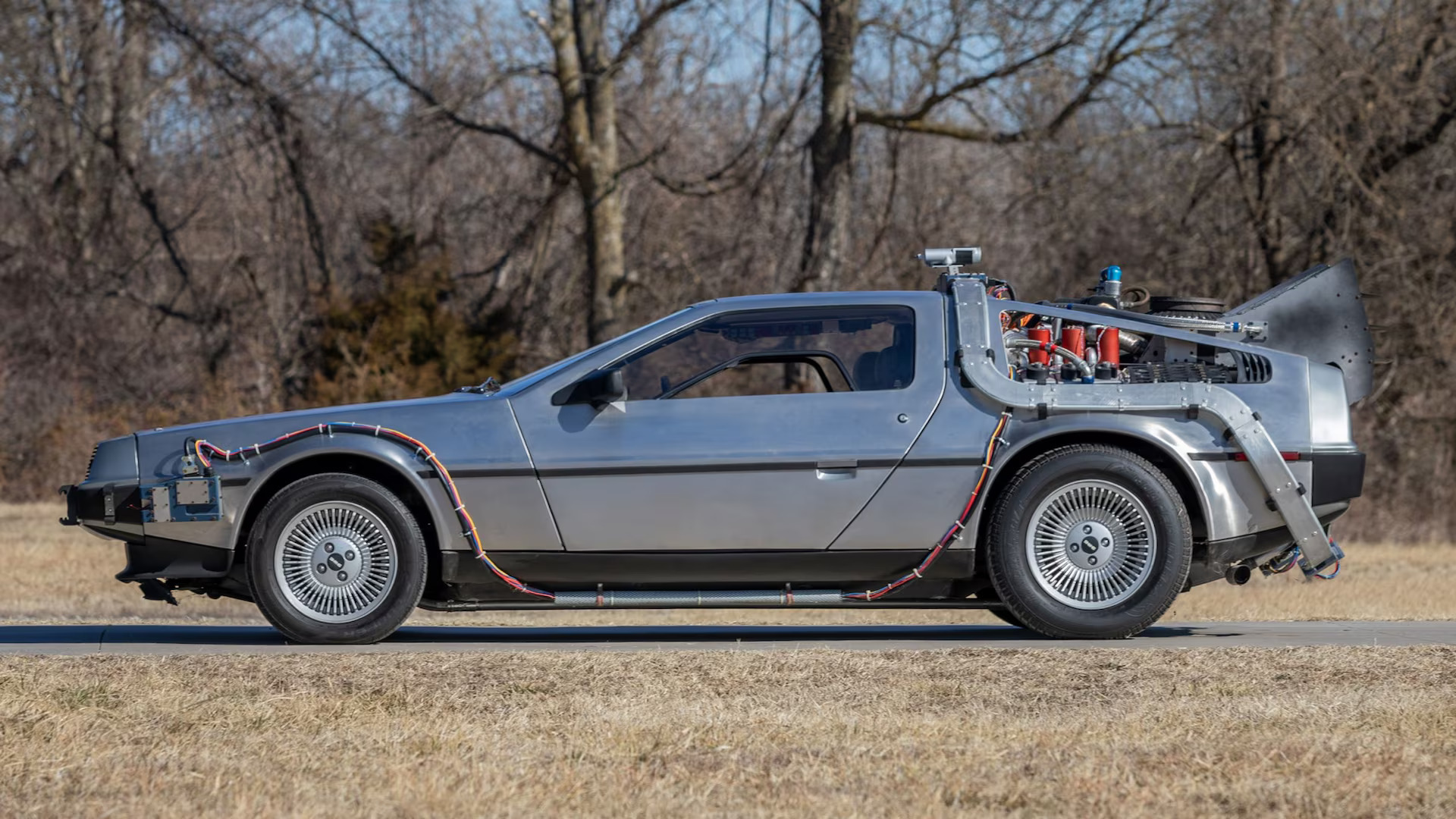 1982_DeLorean_DMC-12_Time_Machine_Mecum_10